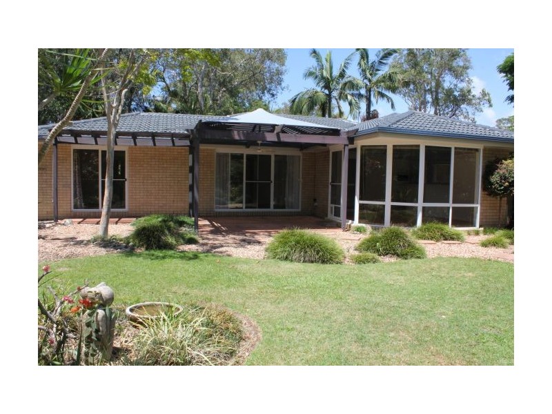 24 Oceanlinks Close, Safety Beach NSW 2456