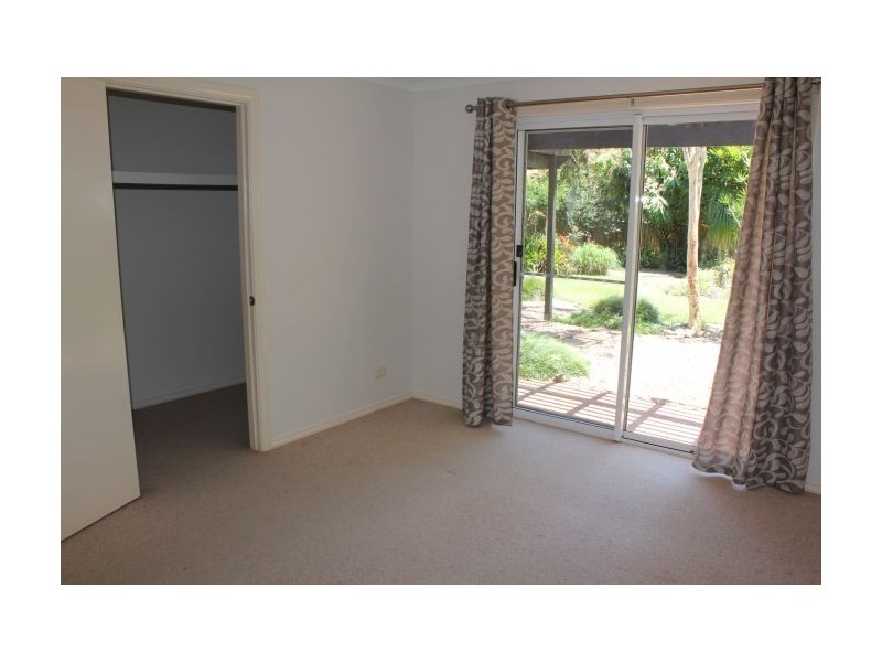 24 Oceanlinks Close, Safety Beach NSW 2456