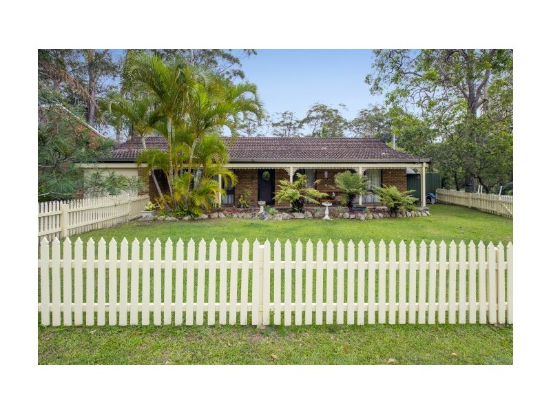49 Safety Beach Dr, Safety Beach NSW 2456