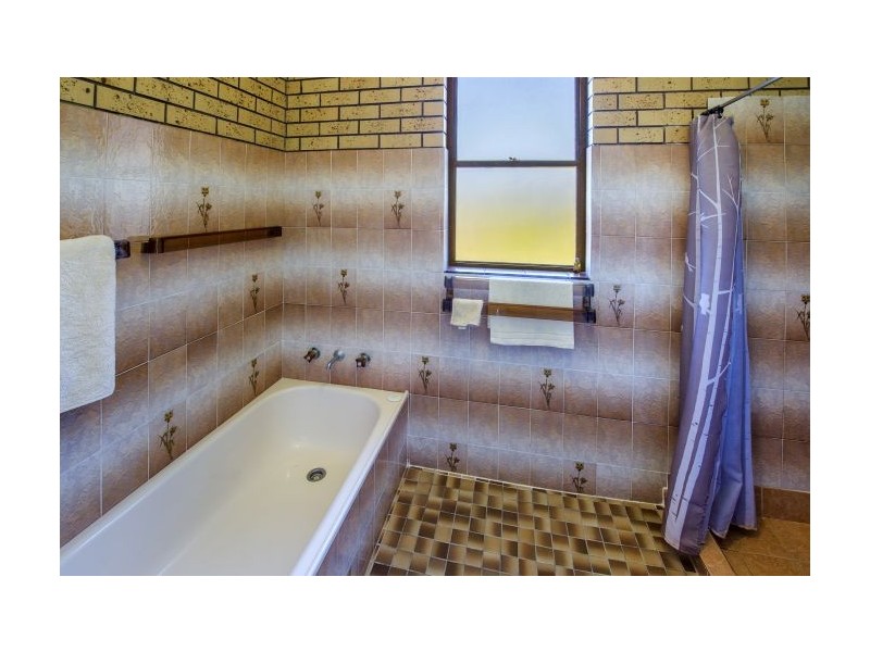 25 Campbell Street, Safety Beach NSW 2456