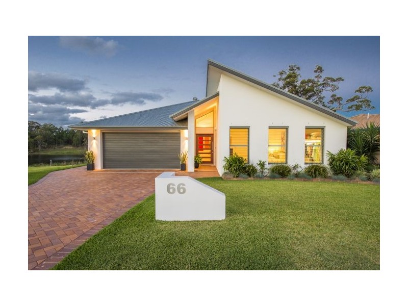 66 Newmans Rd, Woolgoolga NSW 2456