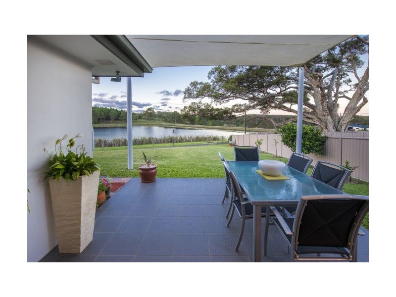 66 Newmans Rd, Woolgoolga NSW 2456