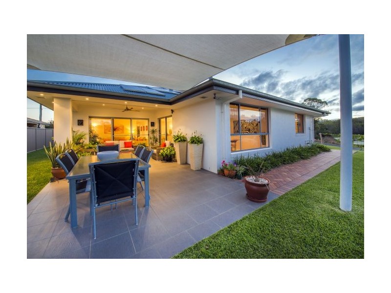 66 Newmans Rd, Woolgoolga NSW 2456