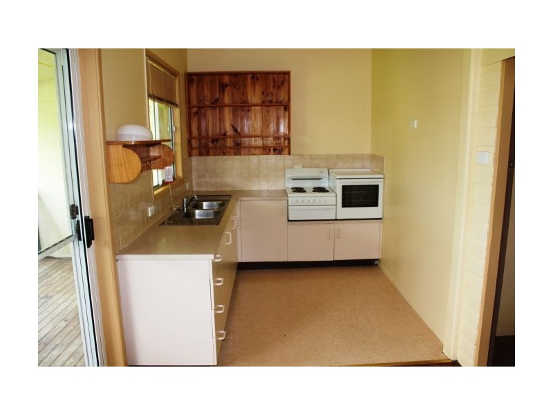 33 Crabbe Street, Woolgoolga NSW 2456