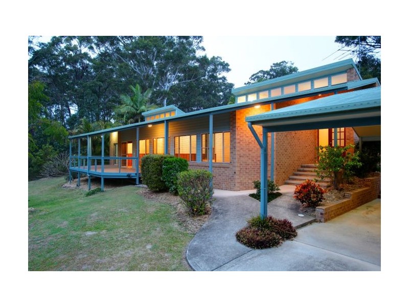 10 St Andrews Dr, Woolgoolga NSW 2456