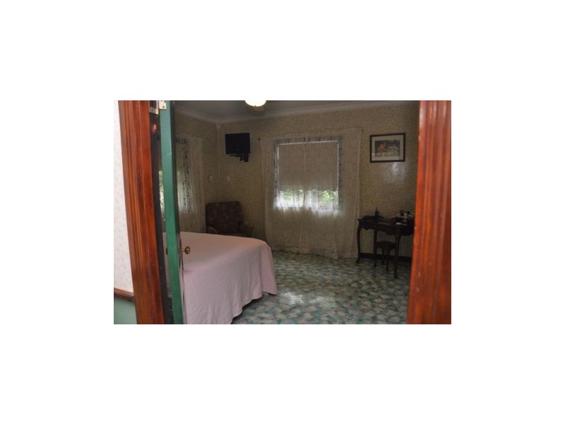 3 Russell Ave, Slade Point QLD 4740