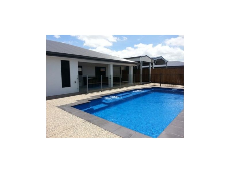 2 Surrey Court, Ooralea QLD 4740