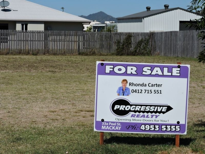 15 Katey Crescent, Mirani QLD 4754