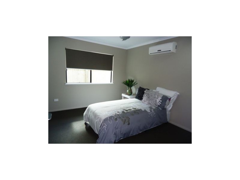10 Kerrisdale Crescent, Beaconsfield QLD 4740