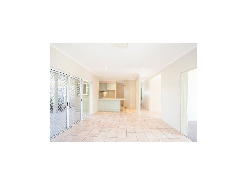 10 Anglers Parade, Blacks Beach QLD 4740