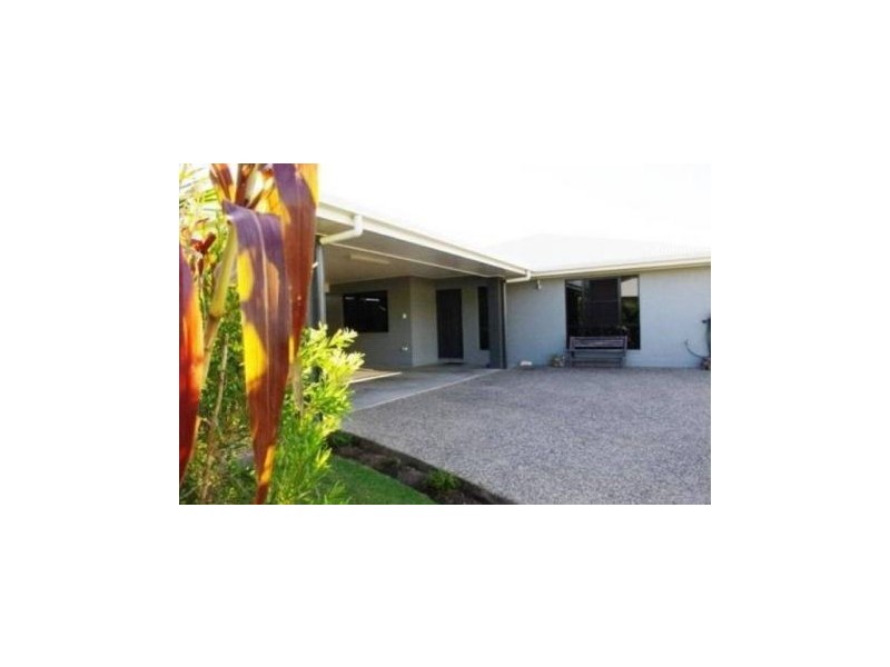 4 Dan Court, Walkerston QLD 4751