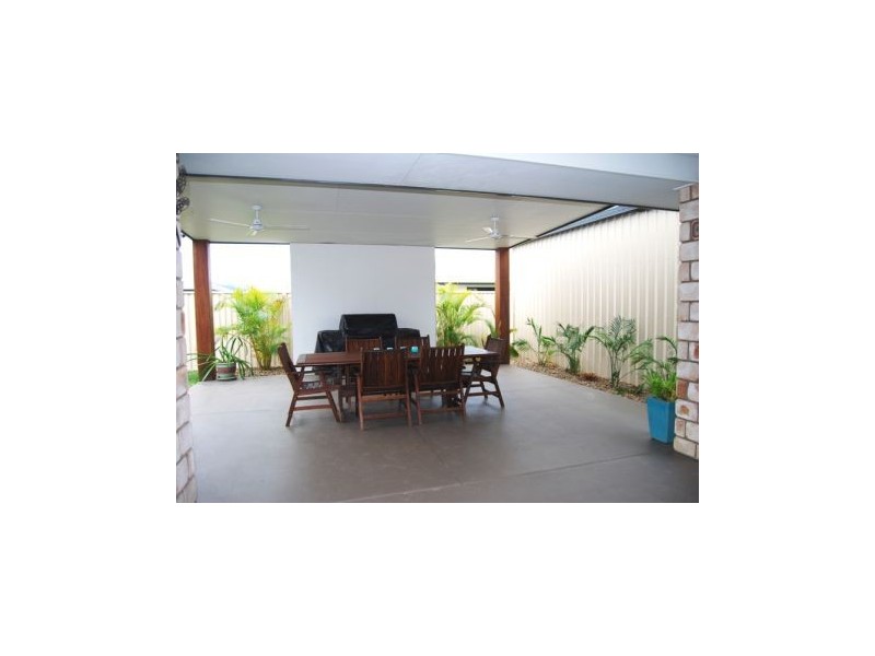 10 Amelia Drive, Mirani QLD 4754