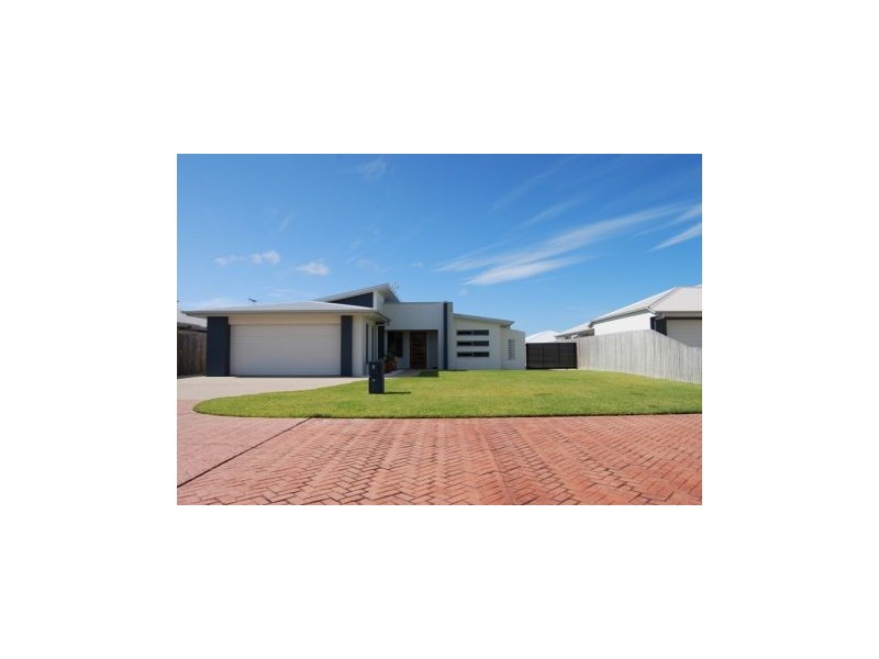 5 Floresta Lane, Beaconsfield QLD 4740