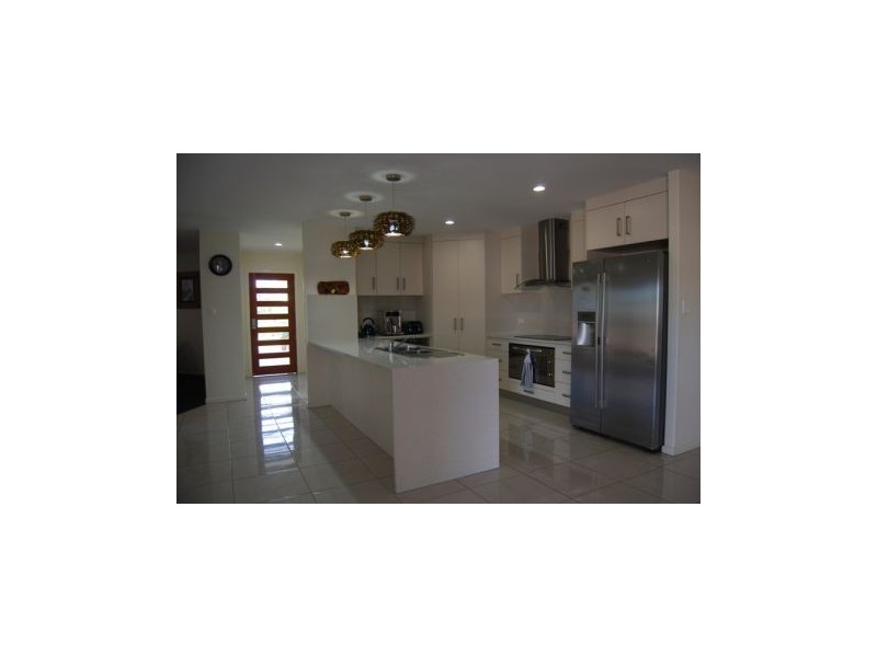 5 Floresta Lane, Beaconsfield QLD 4740