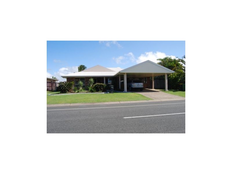 17 Caledonian Drive, Beaconsfield QLD 4740