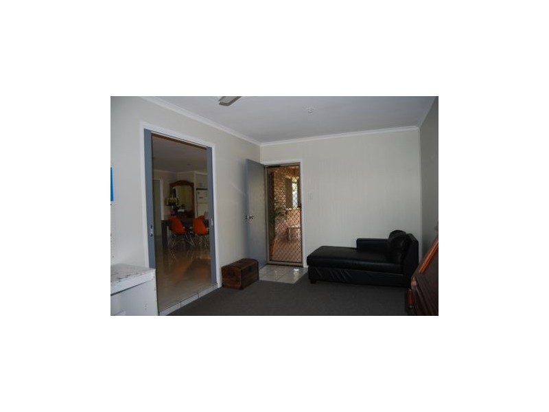 17 Caledonian Drive, Beaconsfield QLD 4740