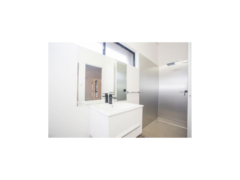 Units/51 Kemmis Street, Nebo QLD 4742