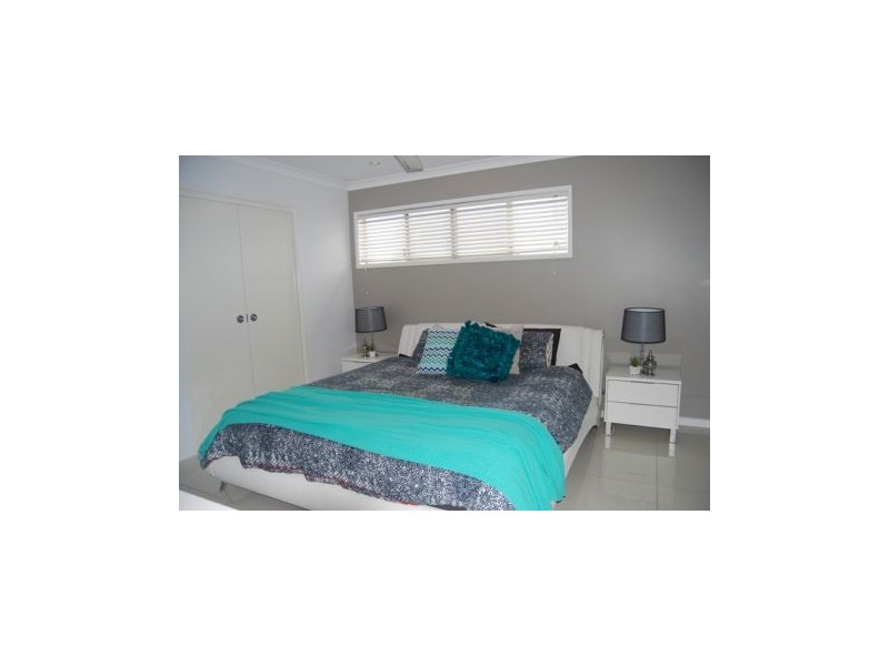 4 Rafter Crt, Rural View QLD 4740