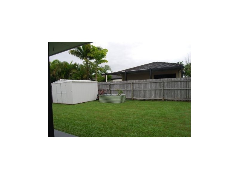 22 Victor Ave, Glenella QLD 4740