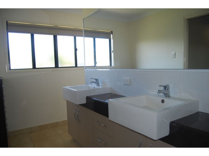 4 Collett Court, Marian QLD 4753