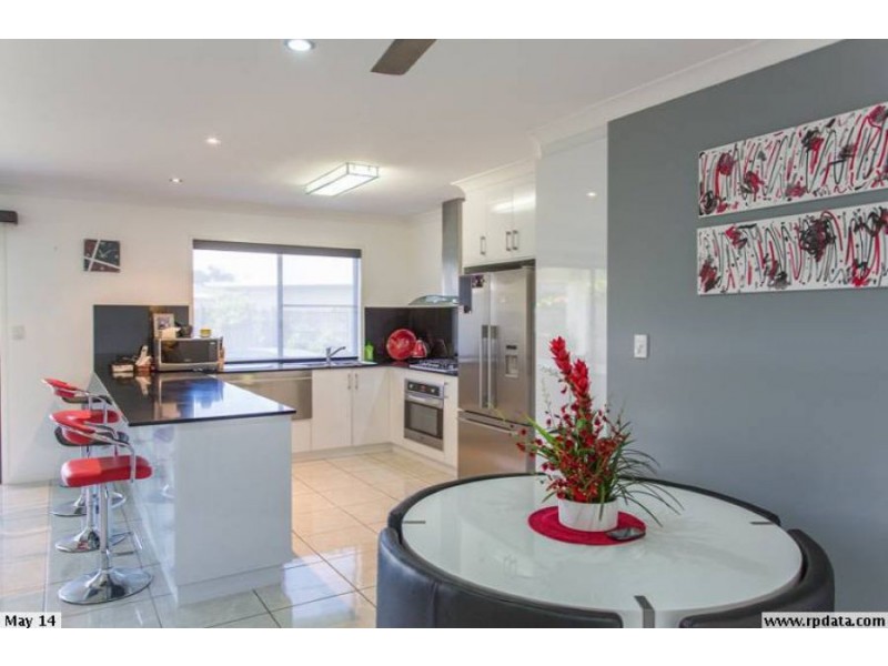 37 Raffia Street, Rural View QLD 4740