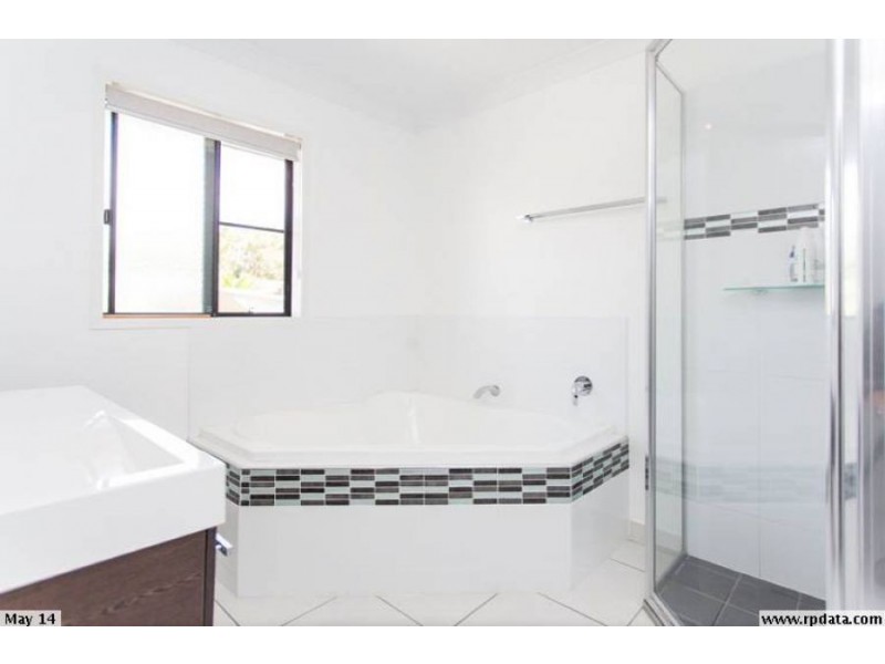 37 Raffia Street, Rural View QLD 4740