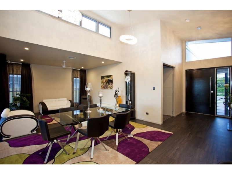 8 Parkedge Ave, Richmond QLD 4740