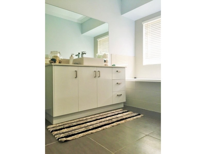 10 Hoffman Drive, Marian QLD 4753