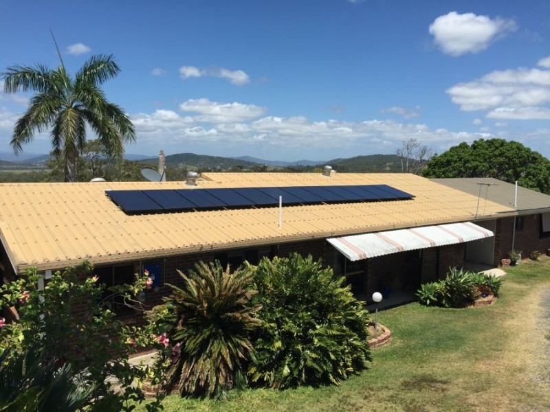 14 Cilla Hill Crt, Sarina Beach QLD 4737