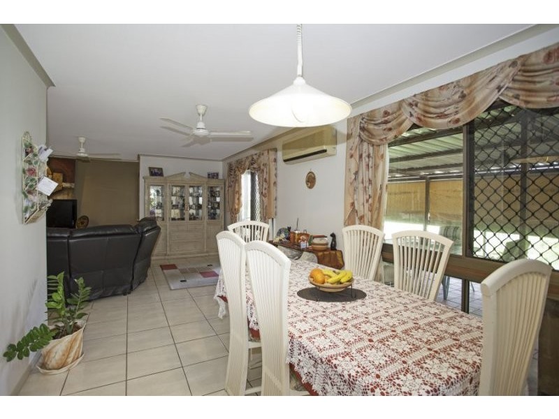 14 Cilla Hill Crt, Sarina Beach QLD 4737