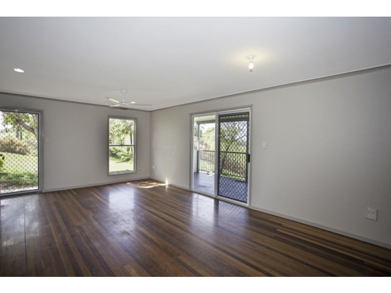 14 Cilla Hill Crt, Sarina Beach QLD 4737
