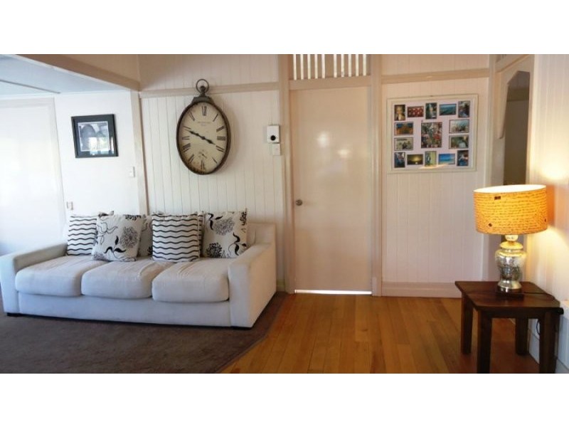 36 Holland Street, West Mackay QLD 4740