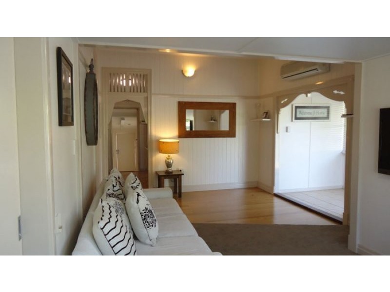 36 Holland Street, West Mackay QLD 4740
