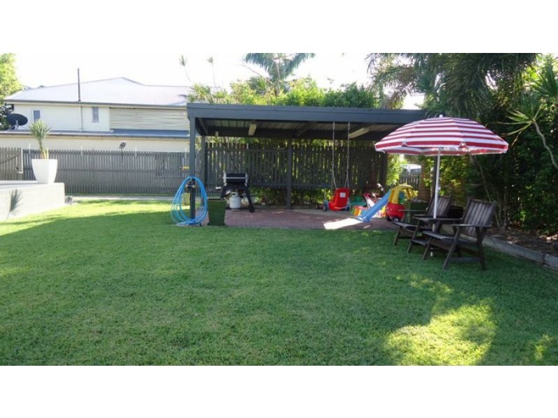 36 Holland Street, West Mackay QLD 4740
