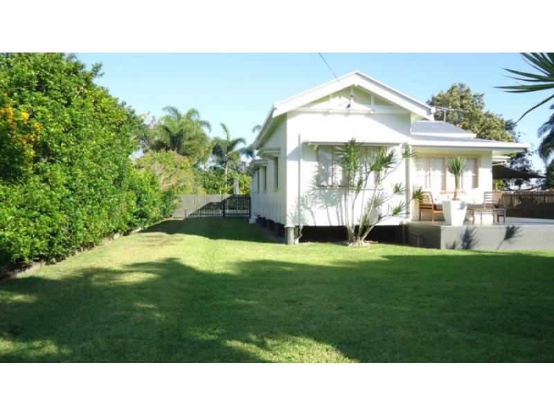 36 Holland Street, West Mackay QLD 4740