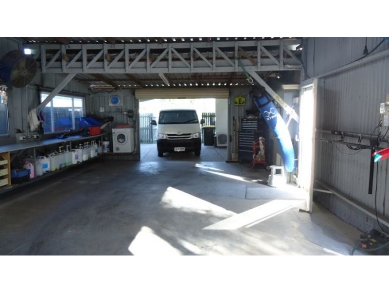 36 Holland Street, West Mackay QLD 4740