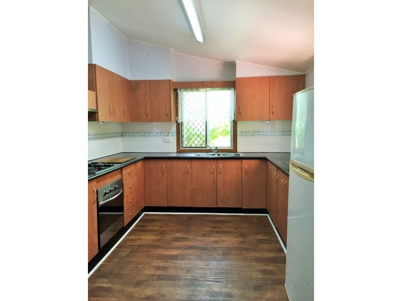 36 Hill End Road, Glenella QLD 4740