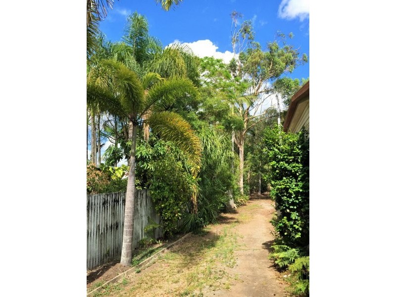 36 Hill End Road, Glenella QLD 4740