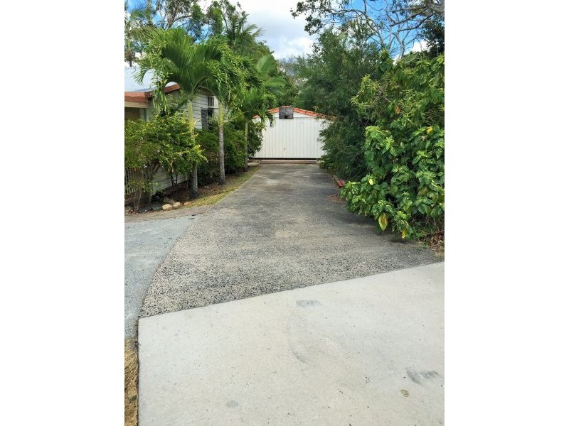 36 Hill End Road, Glenella QLD 4740