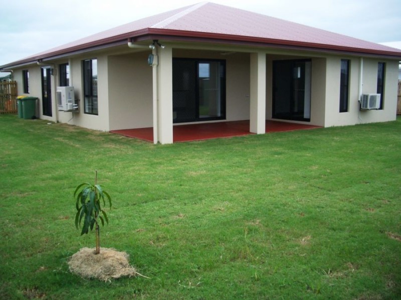 7 Salisbury Place, Ooralea QLD 4740