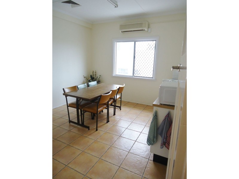 Suite 9 36 Victoria St, Mackay QLD 4740