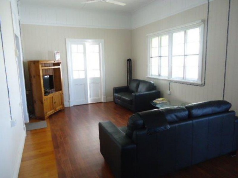 33B Peel St, Mackay QLD 4740