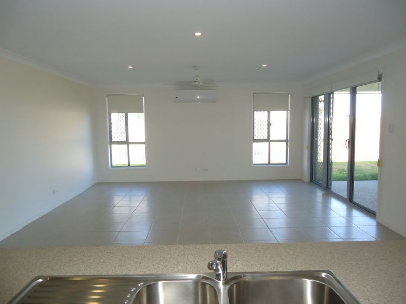 9 Elizabeth, Mirani QLD 4754