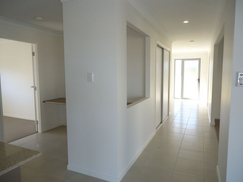 9 Elizabeth, Mirani QLD 4754