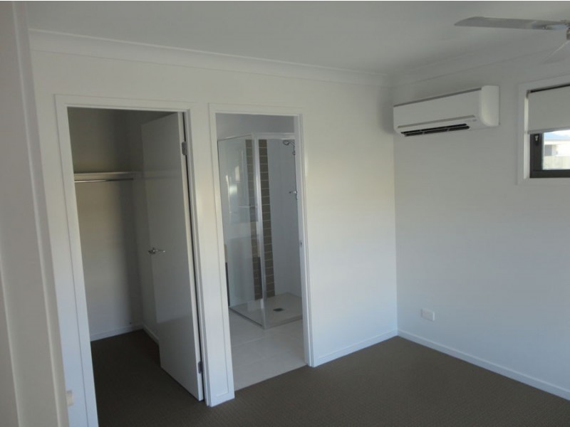 2/12 Halifax Place, Eimeo QLD 4740