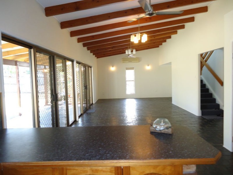 6 Lambert Court, Slade Point QLD 4740