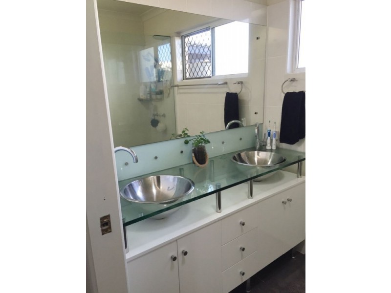 156 Bedford Road, Andergrove QLD 4740