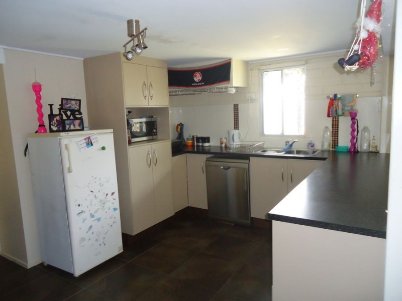 8 Zammit Street, North Mackay QLD 4740