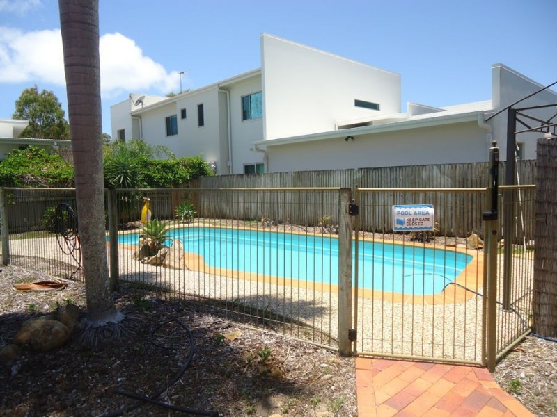 10 Anglers Parade, Blacks Beach QLD 4740