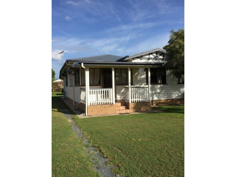 6 Pinder St, West Mackay QLD 4740